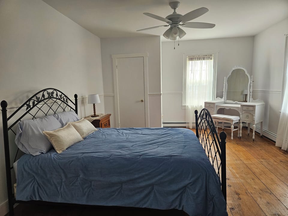 Bedroom #1