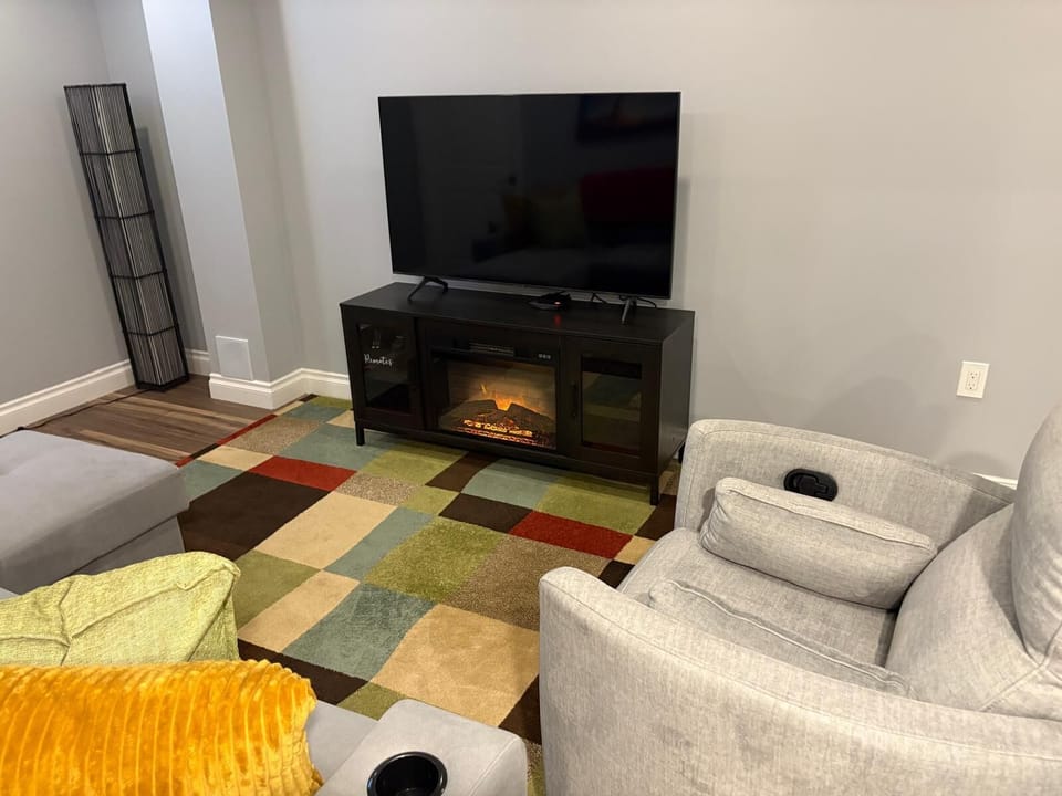Private TV Lounge