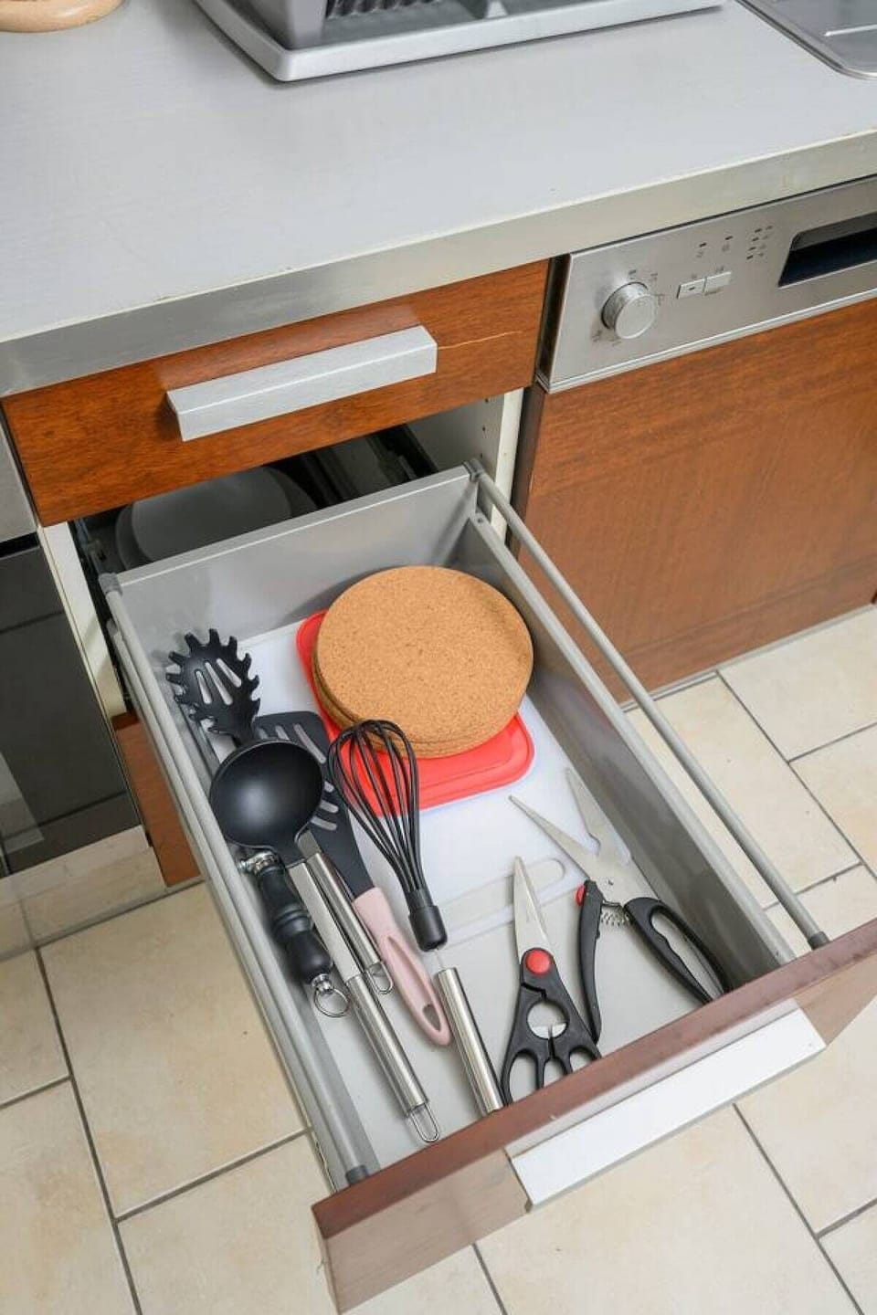 Apartment, Non Smoking, Kitchen | Private kitchen | Electric kettle