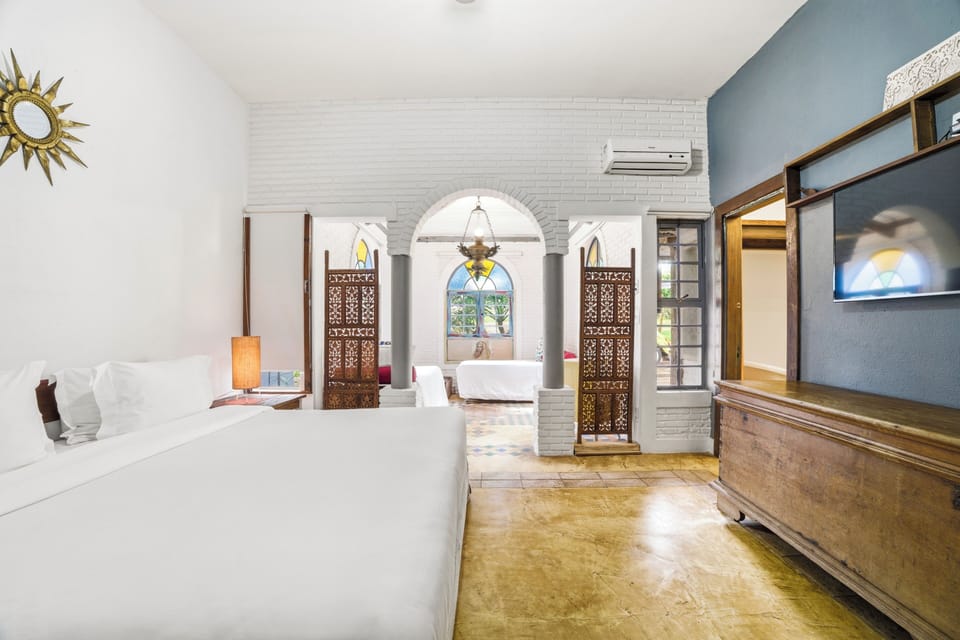 Deluxe Quadruple Room | Premium bedding, pillowtop beds, individually decorated