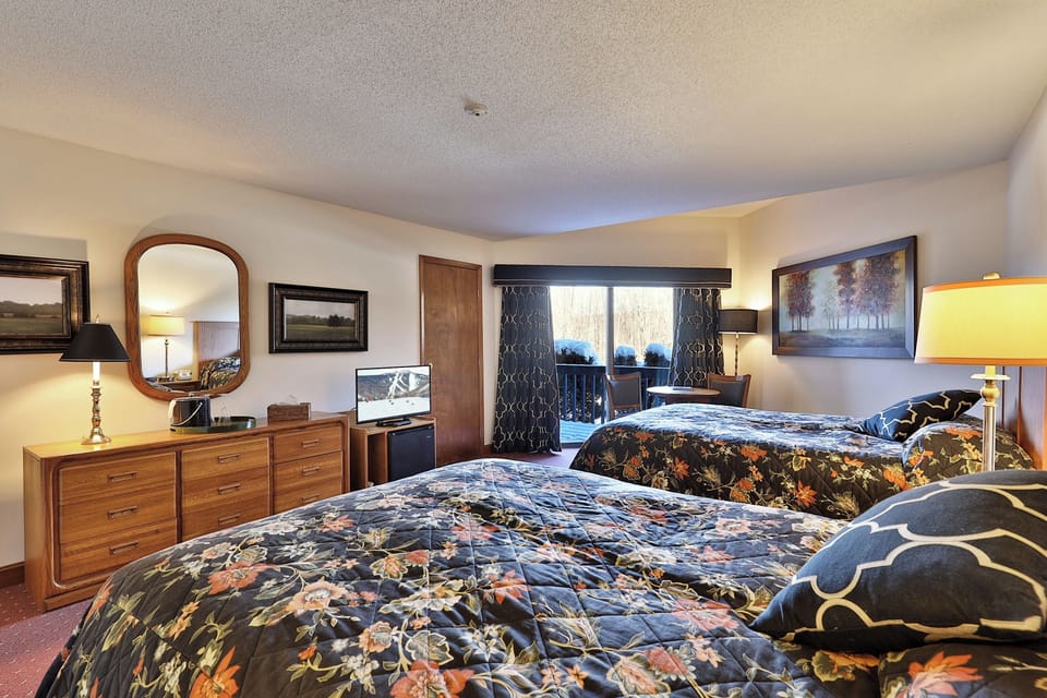 Deluxe Room, 2 Queen Beds - Ski Passes available at property | Down comforters, iron/ironing board (on request), WiFi (free)