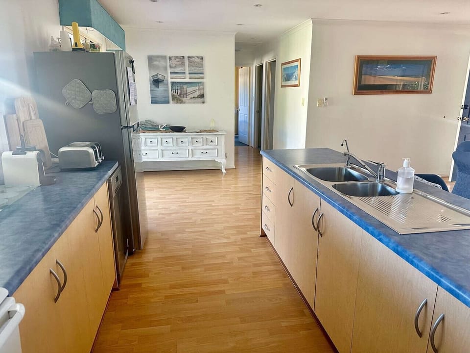 Enjoy the convenience of a fully equipped kitchen, with everything you need to prepare easy meals or holiday favourites.