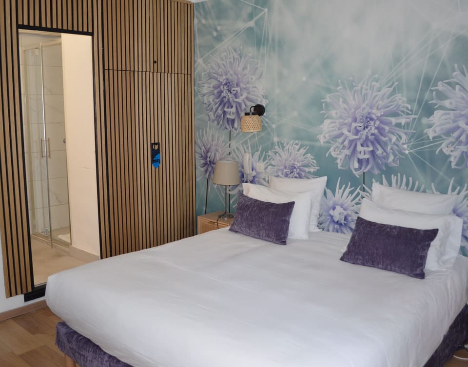 Room Superior VIP | Premium bedding, minibar, in-room safe, desk