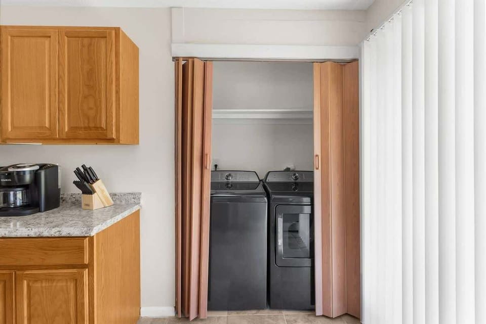 House, Multiple Beds, Kitchen, Garden View (13921 19th st #1 dad) | Interior