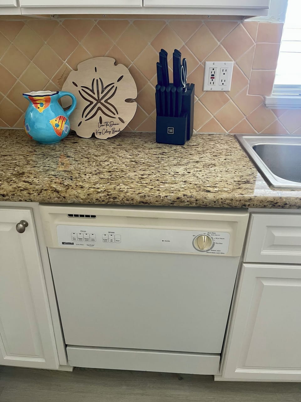 Full size dish washer