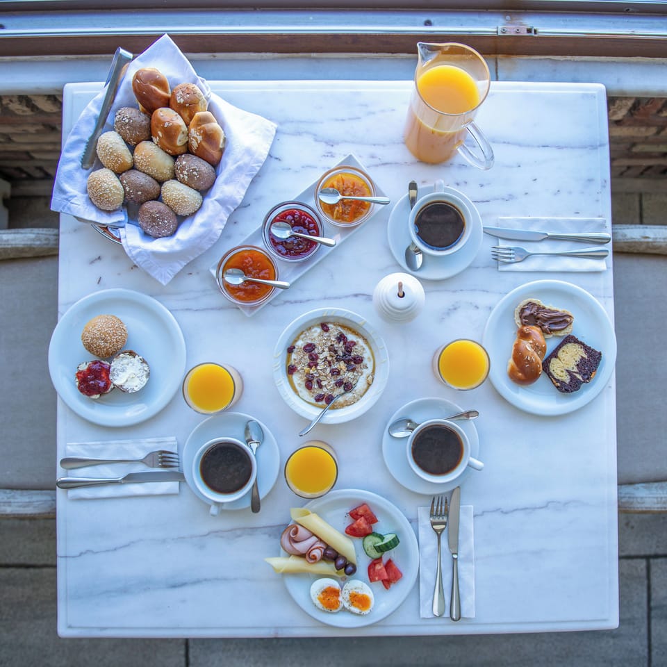 Breakfast meal