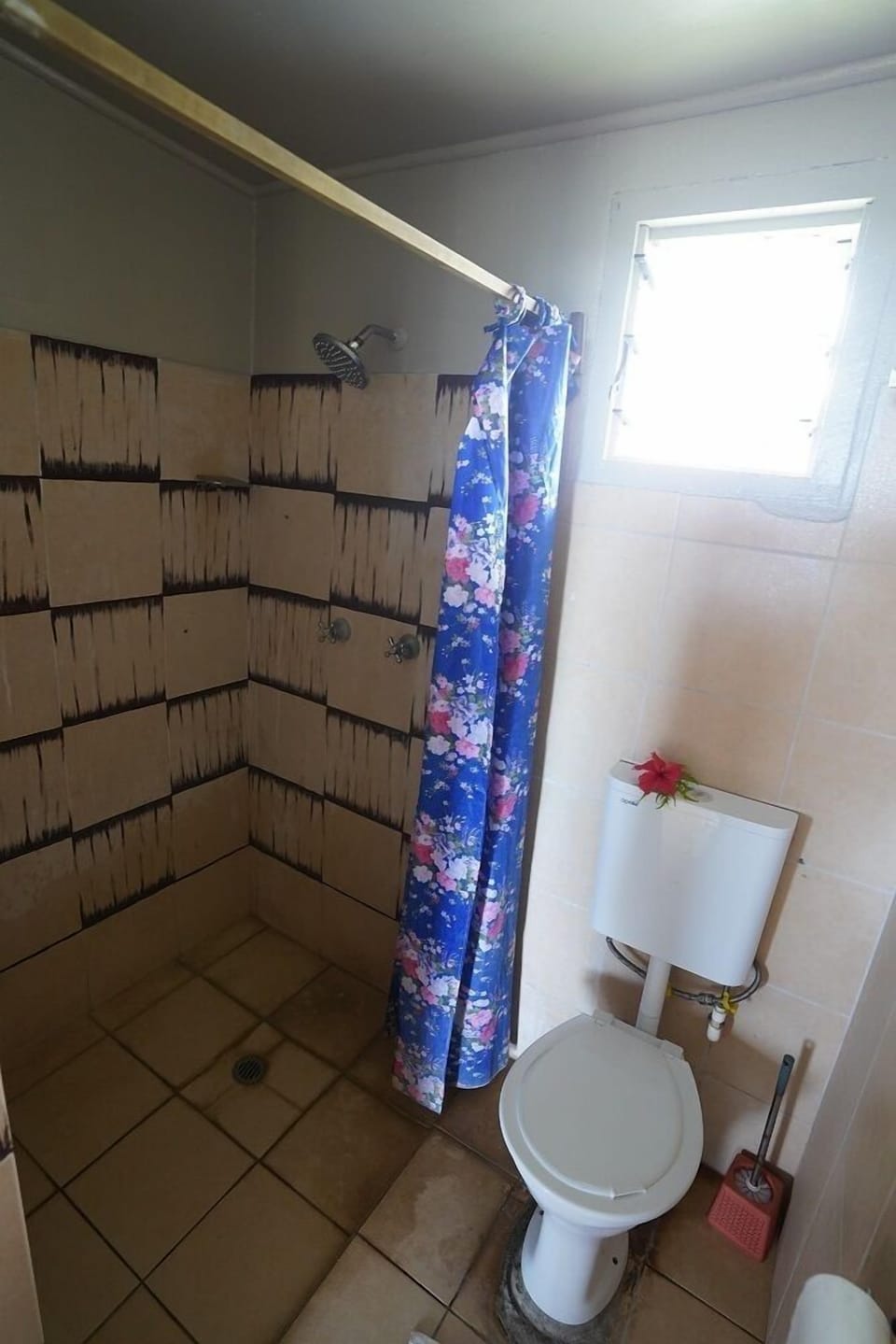 Basic Studio, Sea View | Bathroom | Shower, towels, soap, shampoo