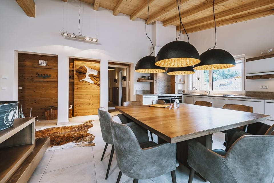 Penthouse, 4 Bedrooms | In-room dining