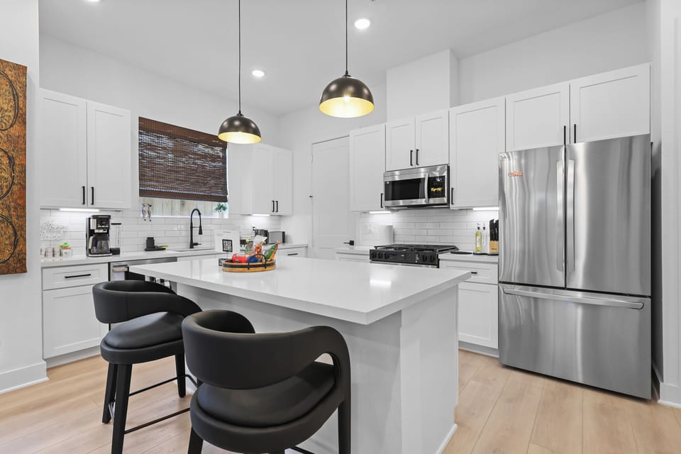 Fully equipped kitchen with stainless steel pots no leaching, just safety