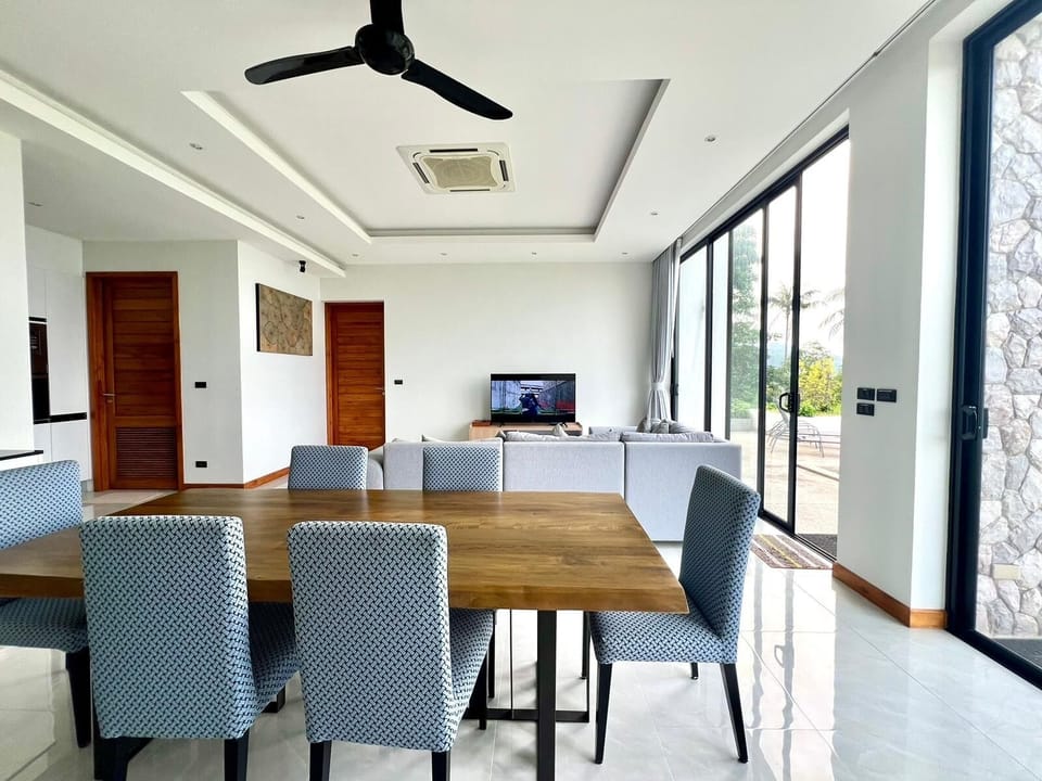 Family Villa, Sea View | Living area