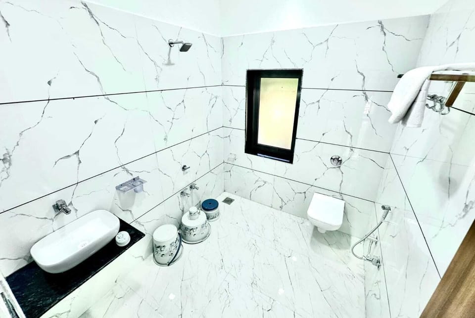 Villa | Bathroom