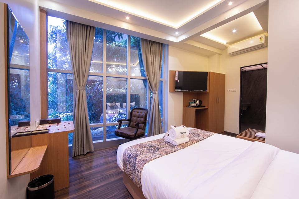 Premium Double Room | Free WiFi