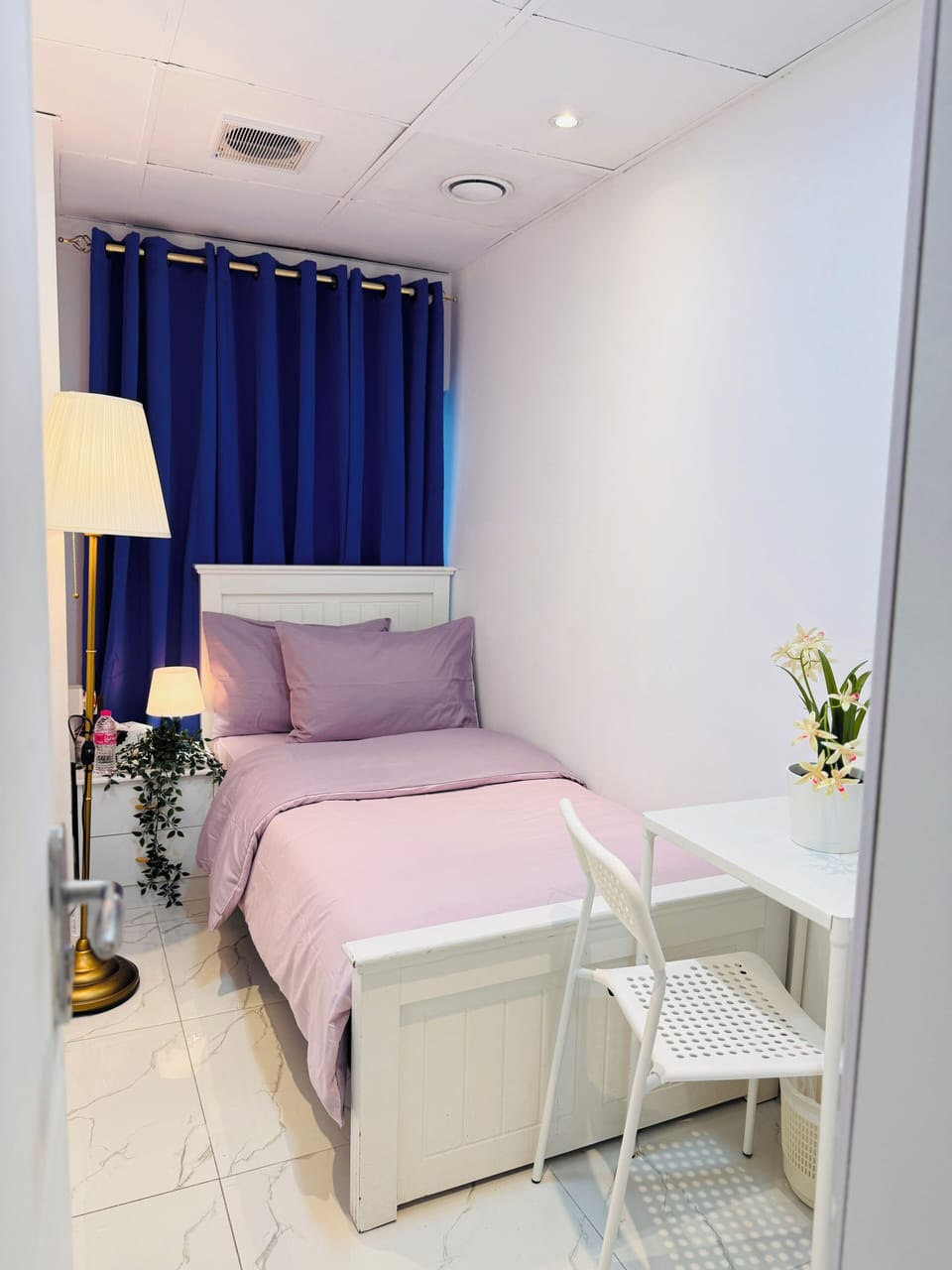 Superior Single Room, Shared Bathroom, City View | Desk, soundproofing, iron/ironing board, free WiFi