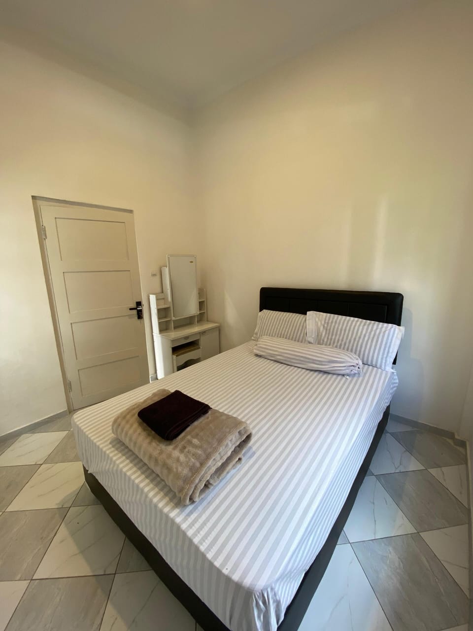 Family Villa, Garden View | Desk, laptop workspace, WiFi (free)