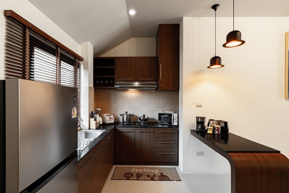 Baan Piengfah Holiday Home Ao Nang | Private kitchen | Fridge, microwave, stovetop, electric kettle