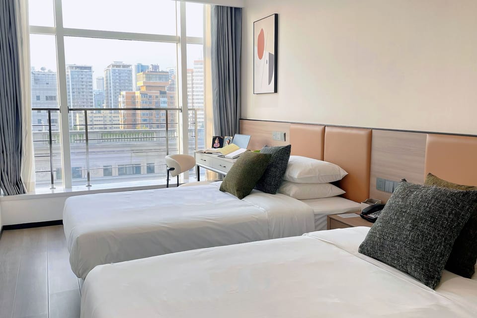 Classic Double or Twin Room, City View | WiFi (free)