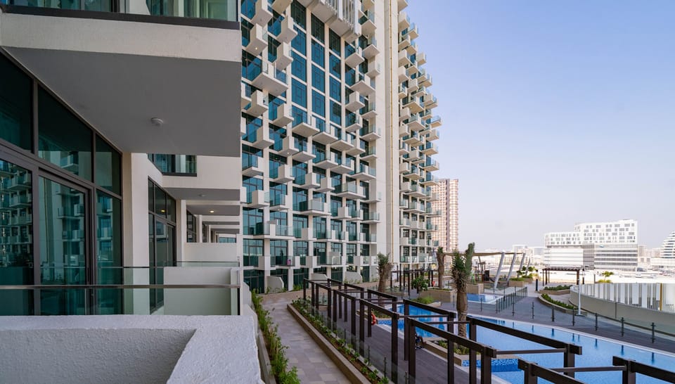 Comfort Studio, Pool View | Balcony
