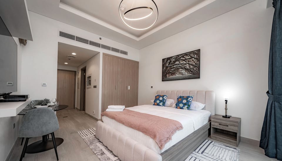 Comfort Studio, Pool View | In-room safe, blackout drapes, iron/ironing board, free WiFi