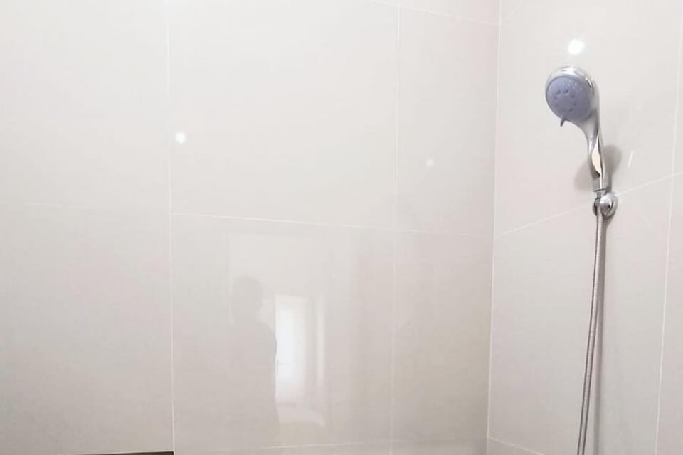 Executive Twin Room | Bathroom