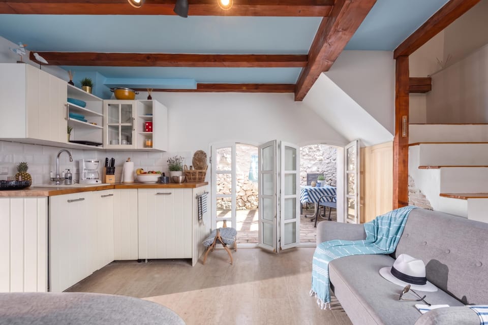 Standard House, 1 Bedroom, Terrace (La Rocca Duo - Hidden In Istria) | Living area | Smart TV