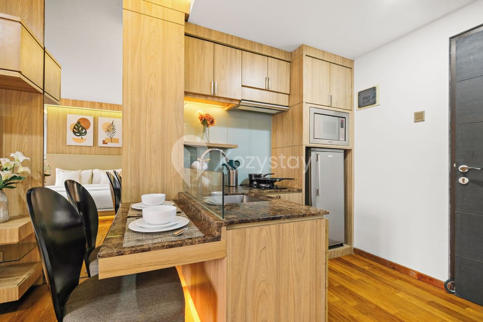 Apartment, 1 Bedroom, City View | Dining room