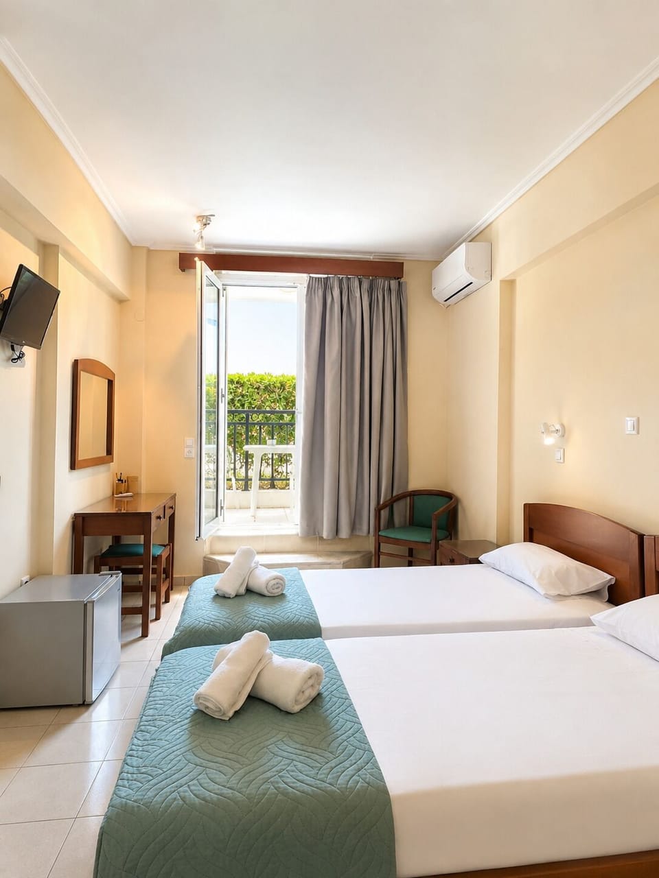 Economy Double Room | WiFi (free)