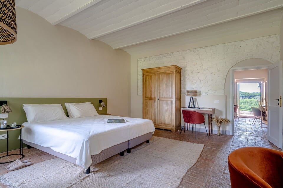 Autumn, Bedroom, Spring, Summer