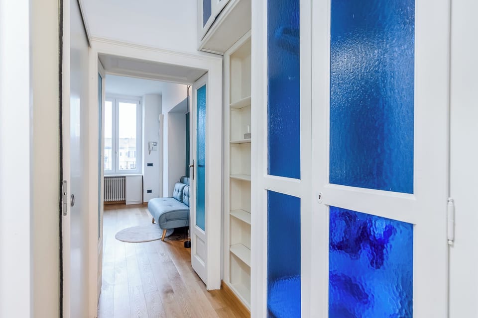 Comfort Apartment | Bathroom | Shower, hair dryer, slippers, bidet