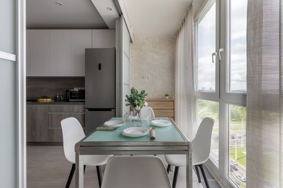 Apartment, Air conditioning, City View | Private kitchen | Full-size fridge, microwave, oven, stovetop