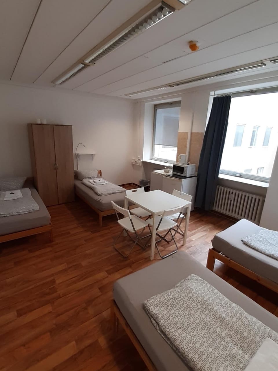 Quadruple Room (#109) | Individually furnished, iron/ironing board, free WiFi, bed sheets