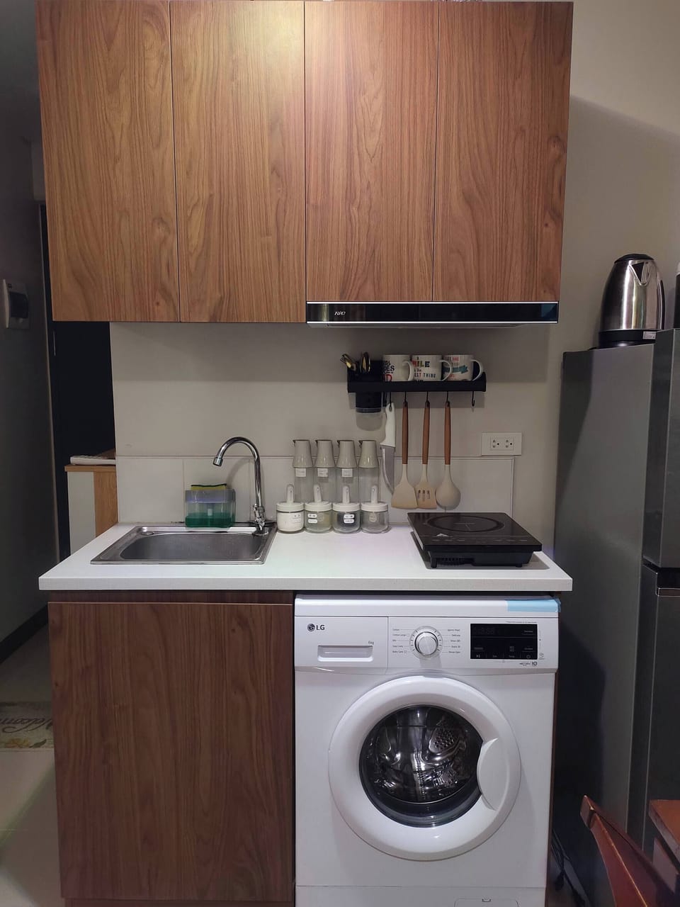 Studio, 1 Bedroom, Accessible, Smoking | Laundry