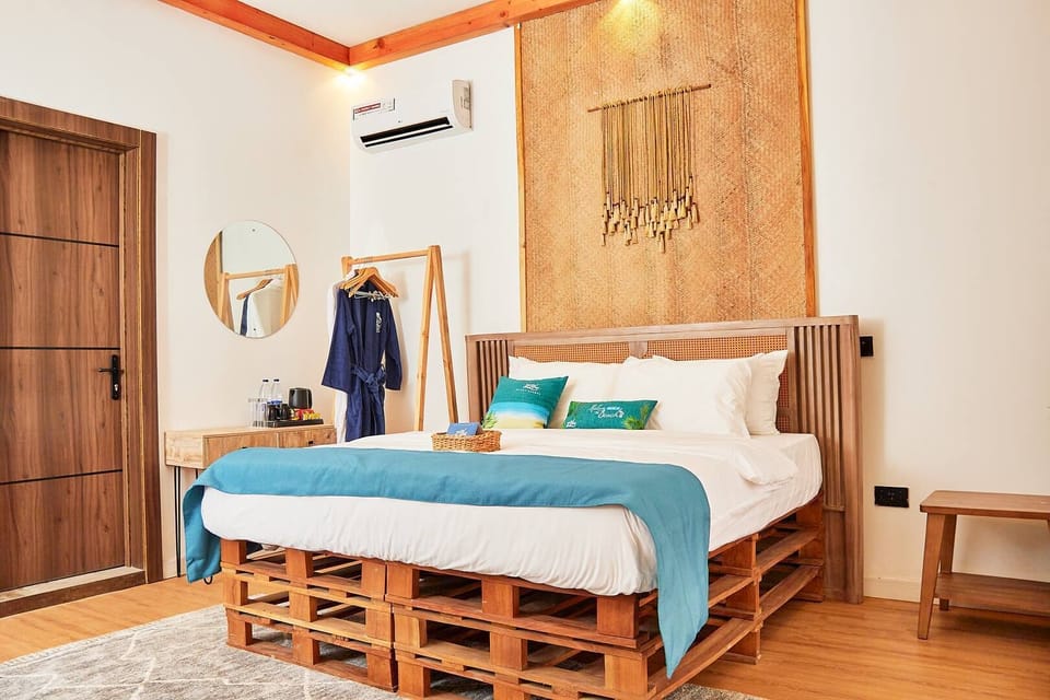 Luxury Room, Ocean View | Free WiFi