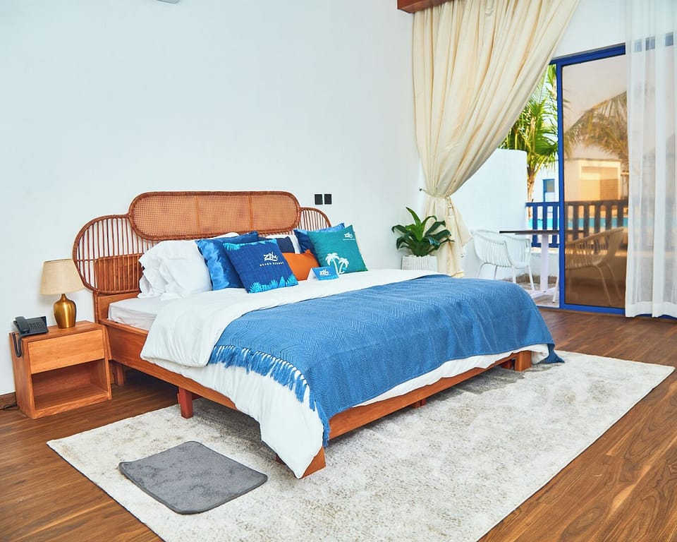 Deluxe Single Room, Balcony, Beach View | Free WiFi