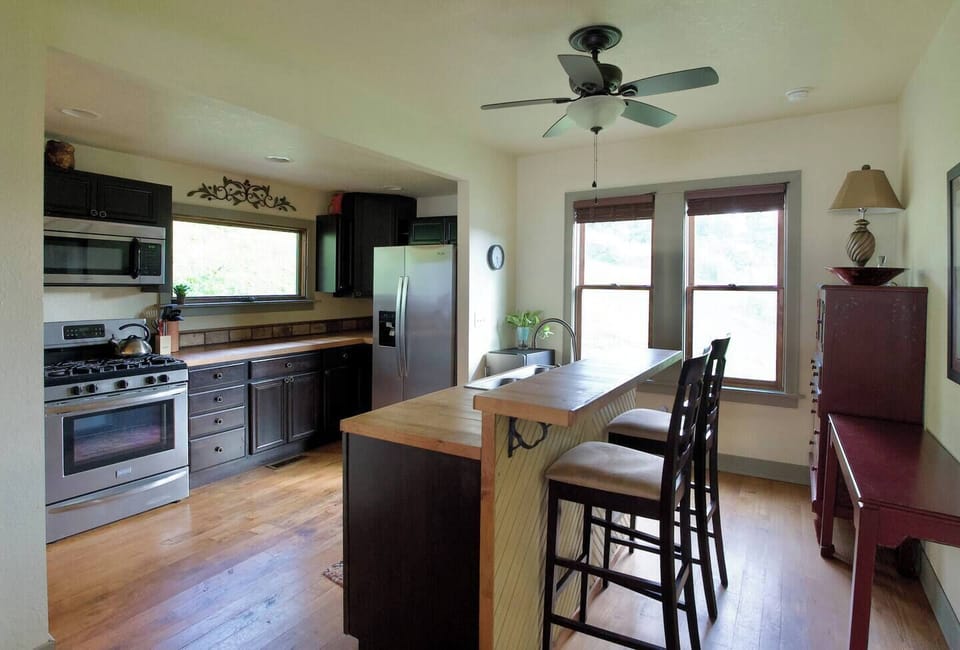 Kitchen with Bar