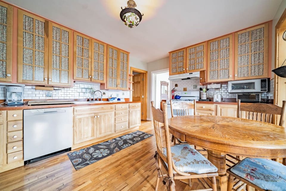 Our kitchen is fully equipped, and has all the modern amenities, including a toaster, drip coffee maker, dishwasher, and much more. Check out the amenity list to see everything.
