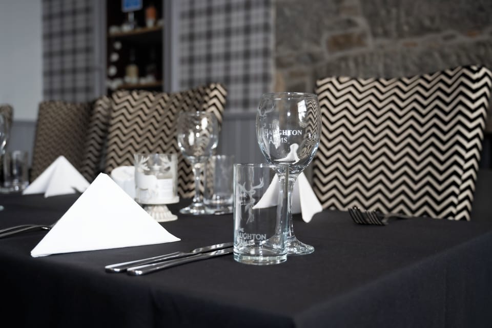 Breakfast and dinner served, British cuisine