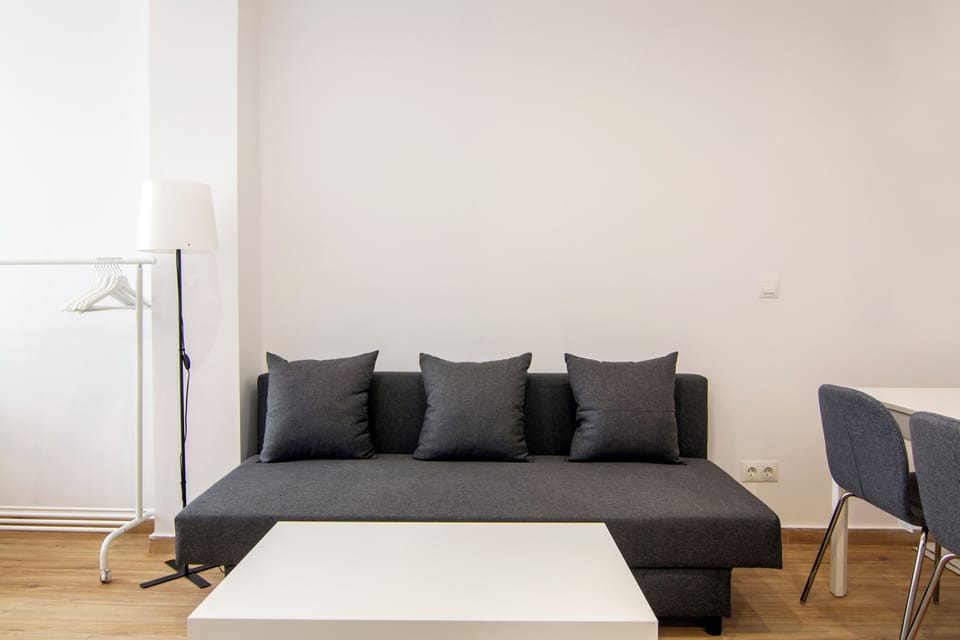 Basic Studio, Patio | Living area