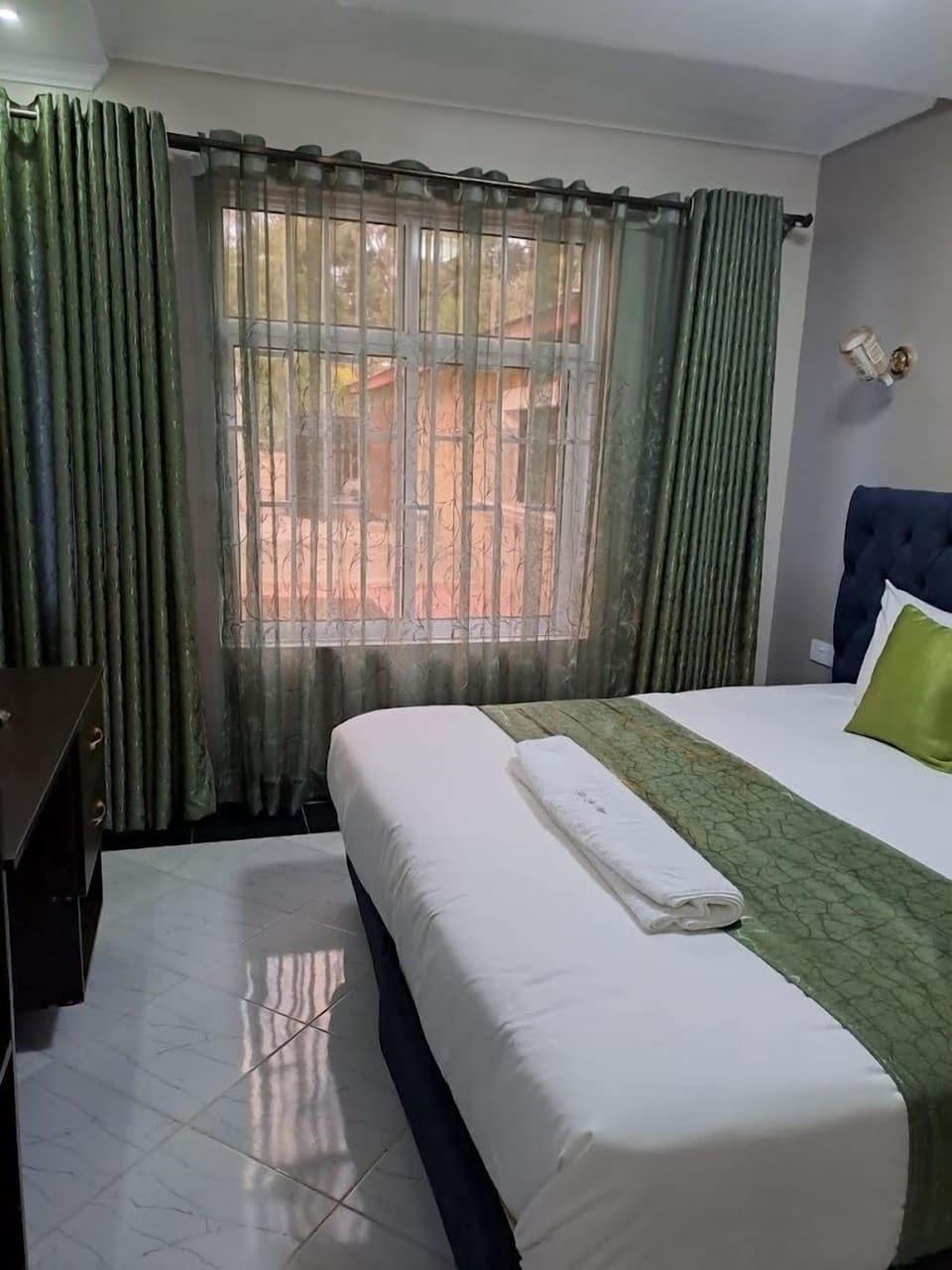 Double Room | Free WiFi, bed sheets