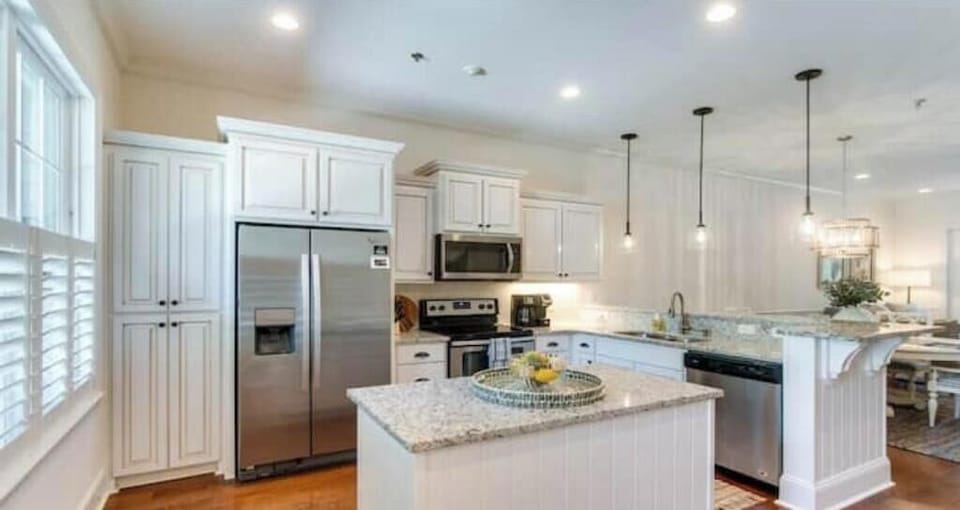 Open view from the kitchen