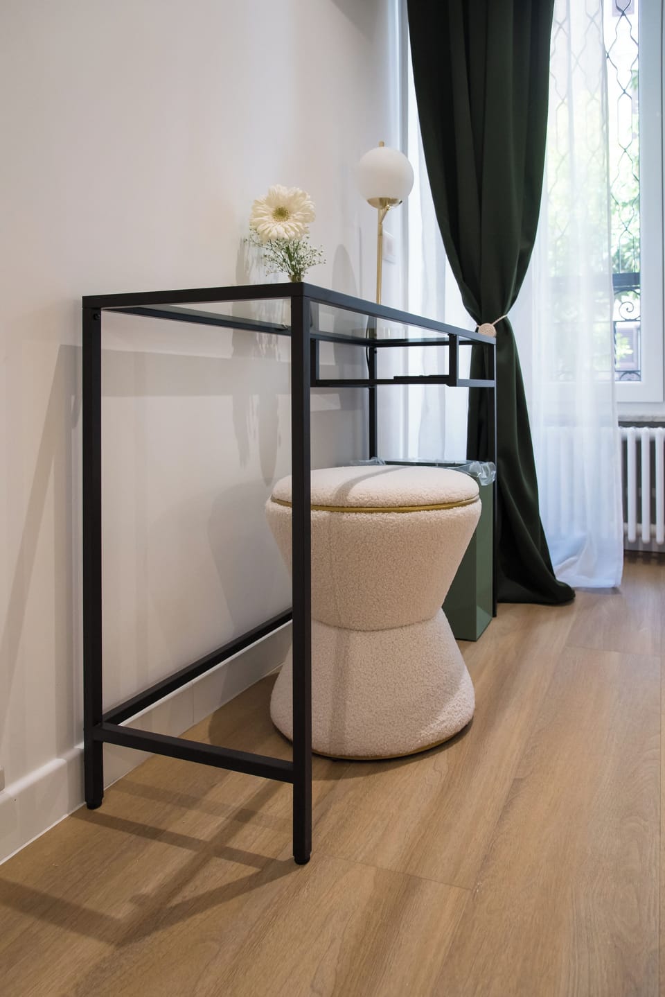 Economy Double Room | Desk, laptop workspace, blackout drapes, soundproofing