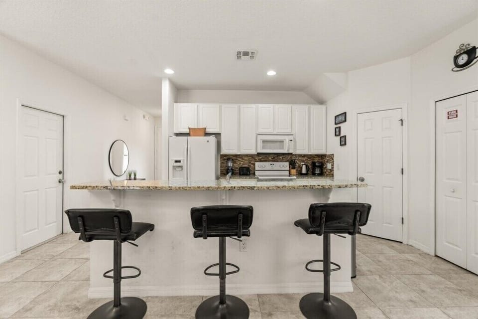 871 Marcello Blvd (8).jpg
