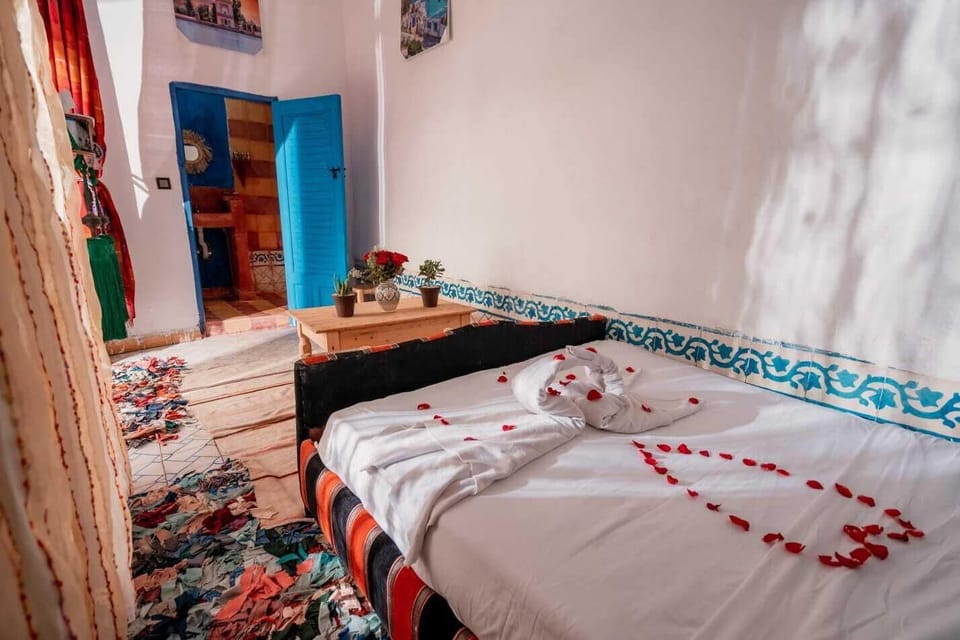Double Room | Individually decorated, desk, soundproofing, free WiFi