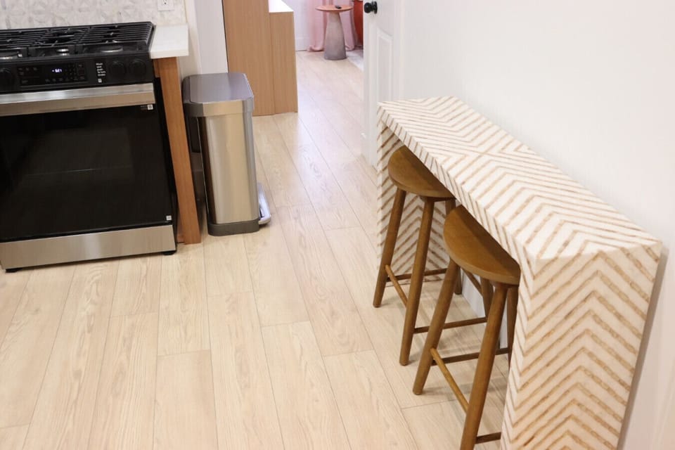 Grab-and-go breakfast nook with bar seating
