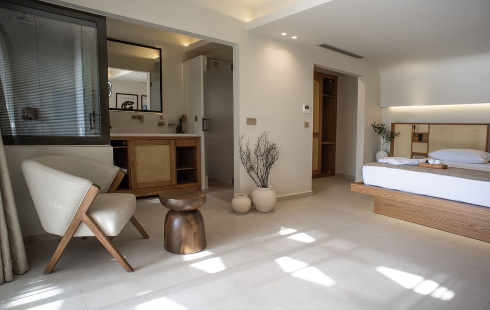 Luxury Double Room, 1 Bedroom, Sea View | In-room safe, desk, laptop workspace, free WiFi