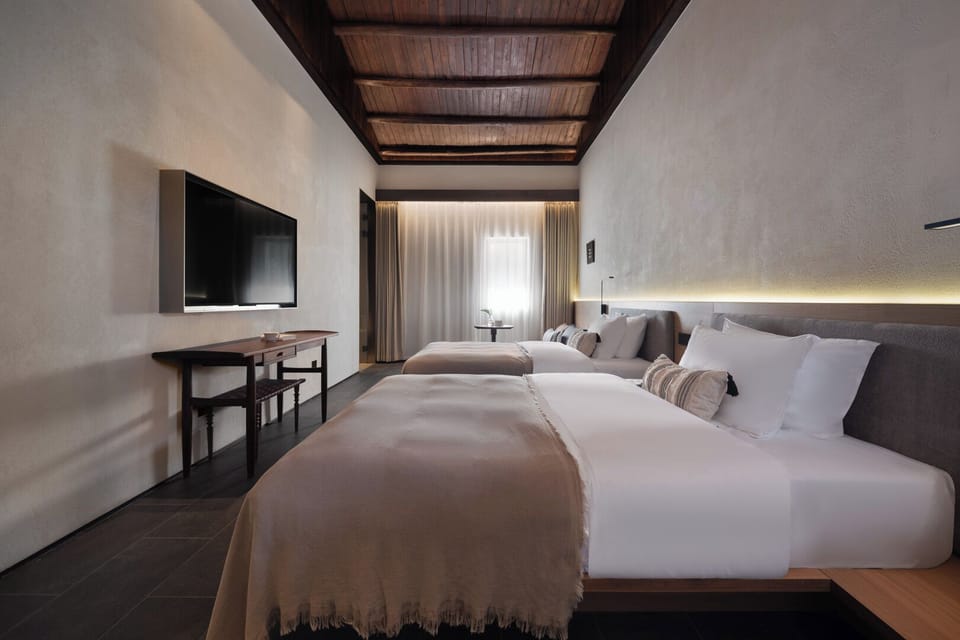 Basic Double or Twin Room, Courtyard View | Desk, free WiFi