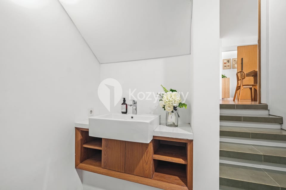 Villa, 4 Bedrooms, Garden View | Bathroom | Shower, free toiletries, hair dryer, bidet