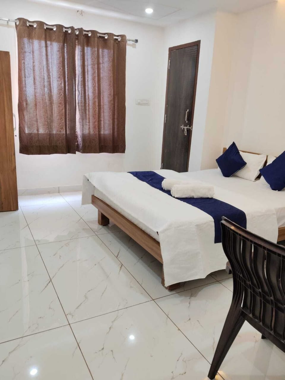 Standard Room | Iron/ironing board, WiFi (free)