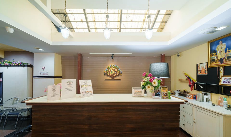 Entrance / Reception