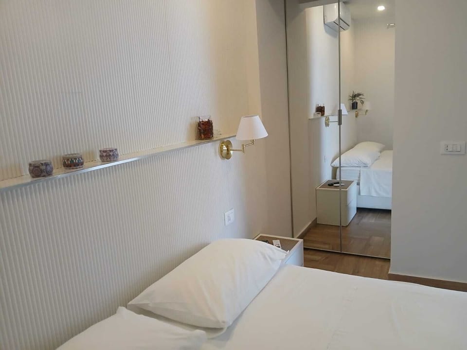 Exclusive Studio Suite, Sea View | Individually furnished, free WiFi