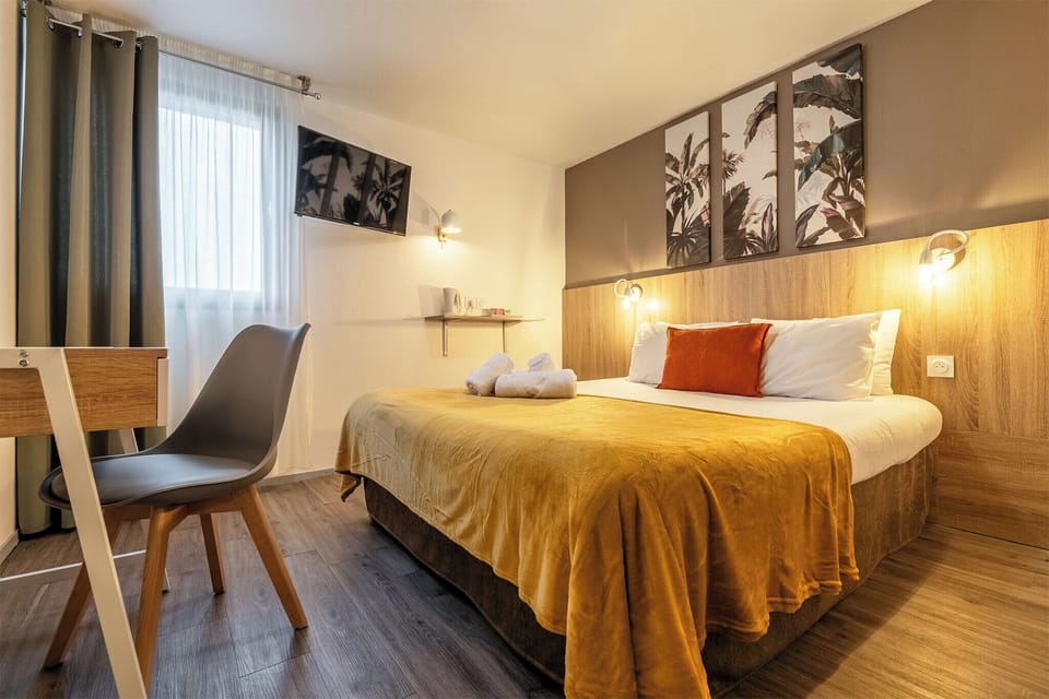 Classic Double Room | Premium bedding, desk, laptop workspace, free WiFi